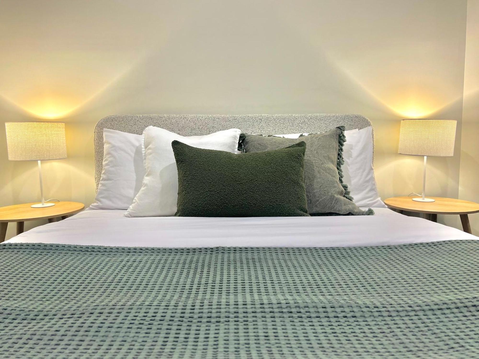 Harbour Towers, Newcastle'S Elite Apartment Stays, Free Parking & Tram Access エクステリア 写真