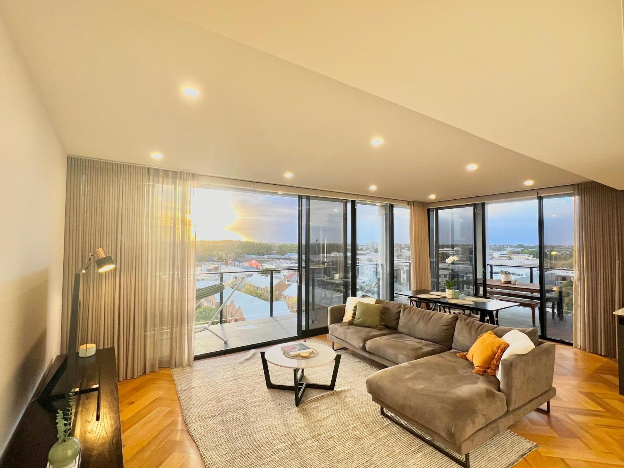 Harbour Towers, Newcastle'S Elite Apartment Stays, Free Parking & Tram Access エクステリア 写真