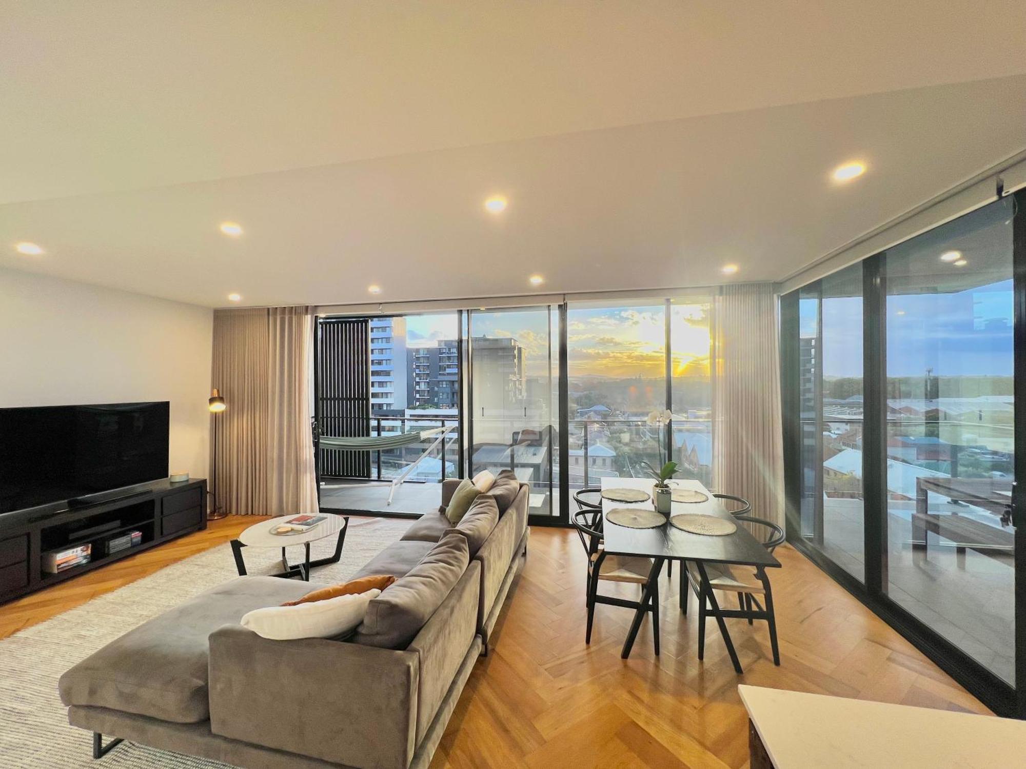 Harbour Towers, Newcastle'S Elite Apartment Stays, Free Parking & Tram Access エクステリア 写真
