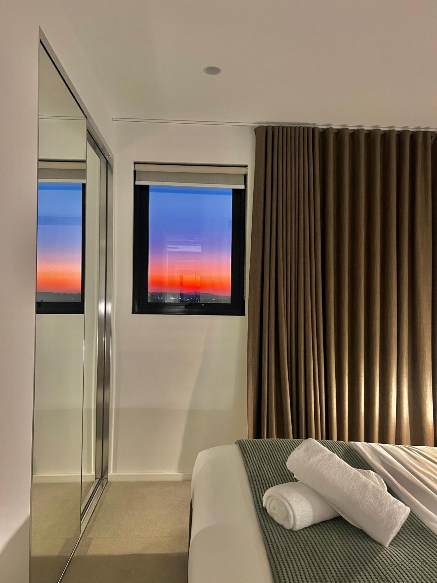 Harbour Towers, Newcastle'S Elite Apartment Stays, Free Parking & Tram Access エクステリア 写真